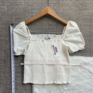 Cap sleeve ruched crop top